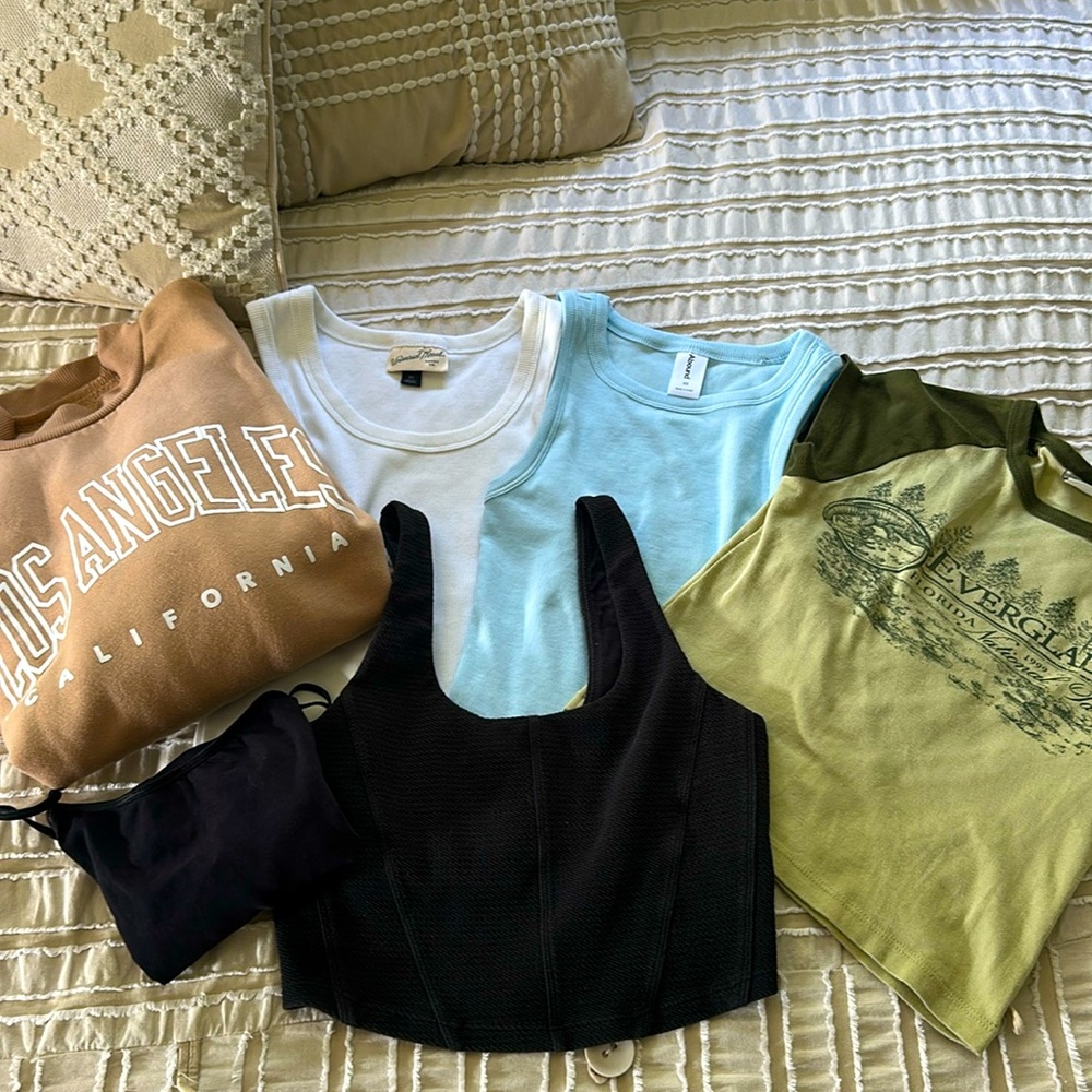 Bundle of 6 Teen girl Assorted Tank Tops and Sweatshirt Collection XS